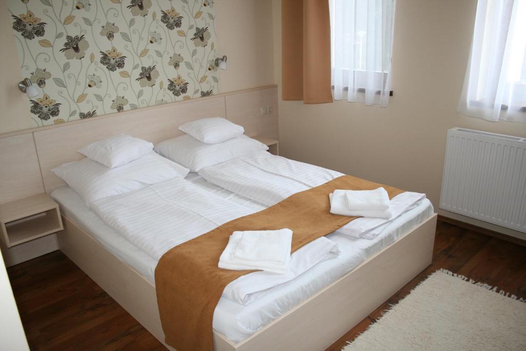 Piroska Csarda Es Panzio Bed and Breakfast Σίοφοκ Εξωτερικό φωτογραφία
